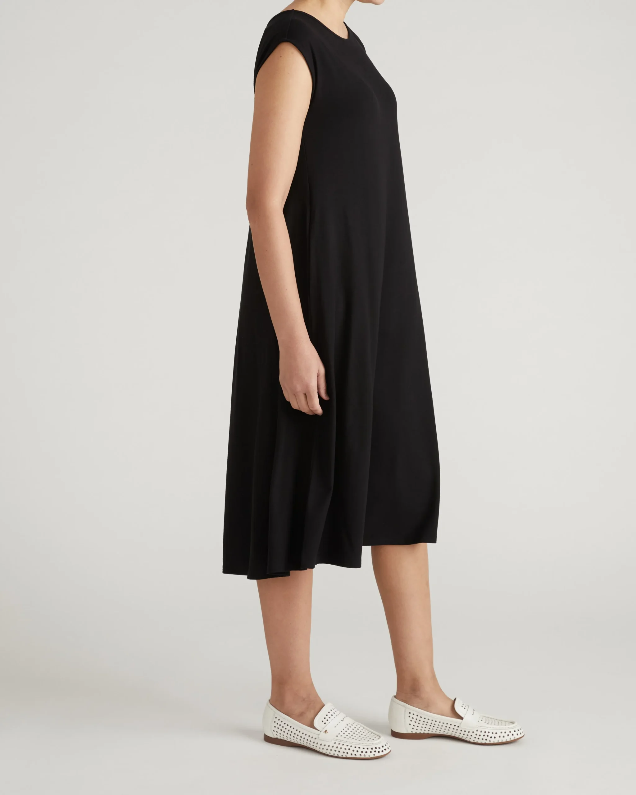Capri Divine Jersey Flared Dress Black