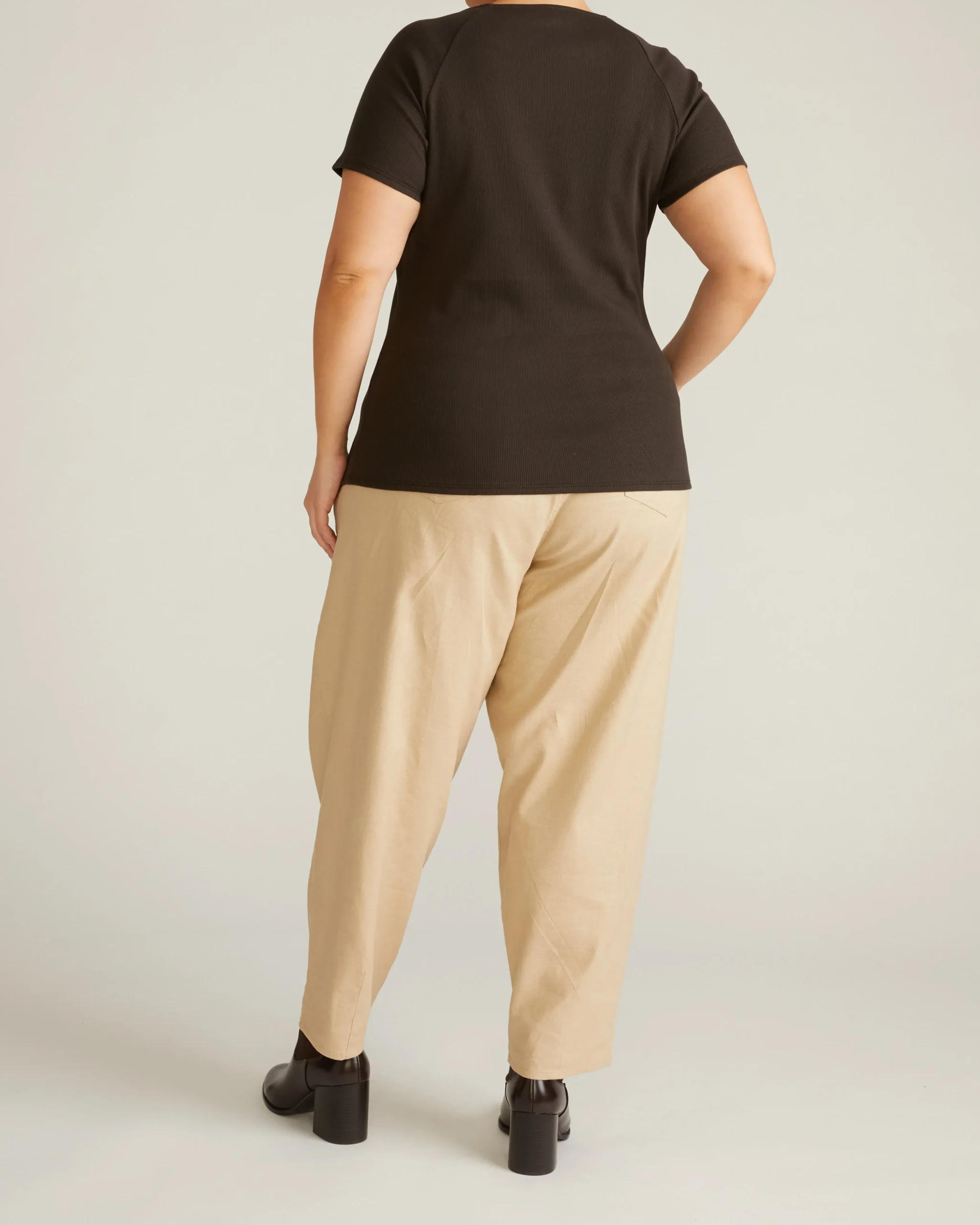 Carey Ribbed Sweetheart Tee Espresso