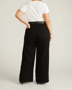 Carey Ribbed Sweetheart Tee White