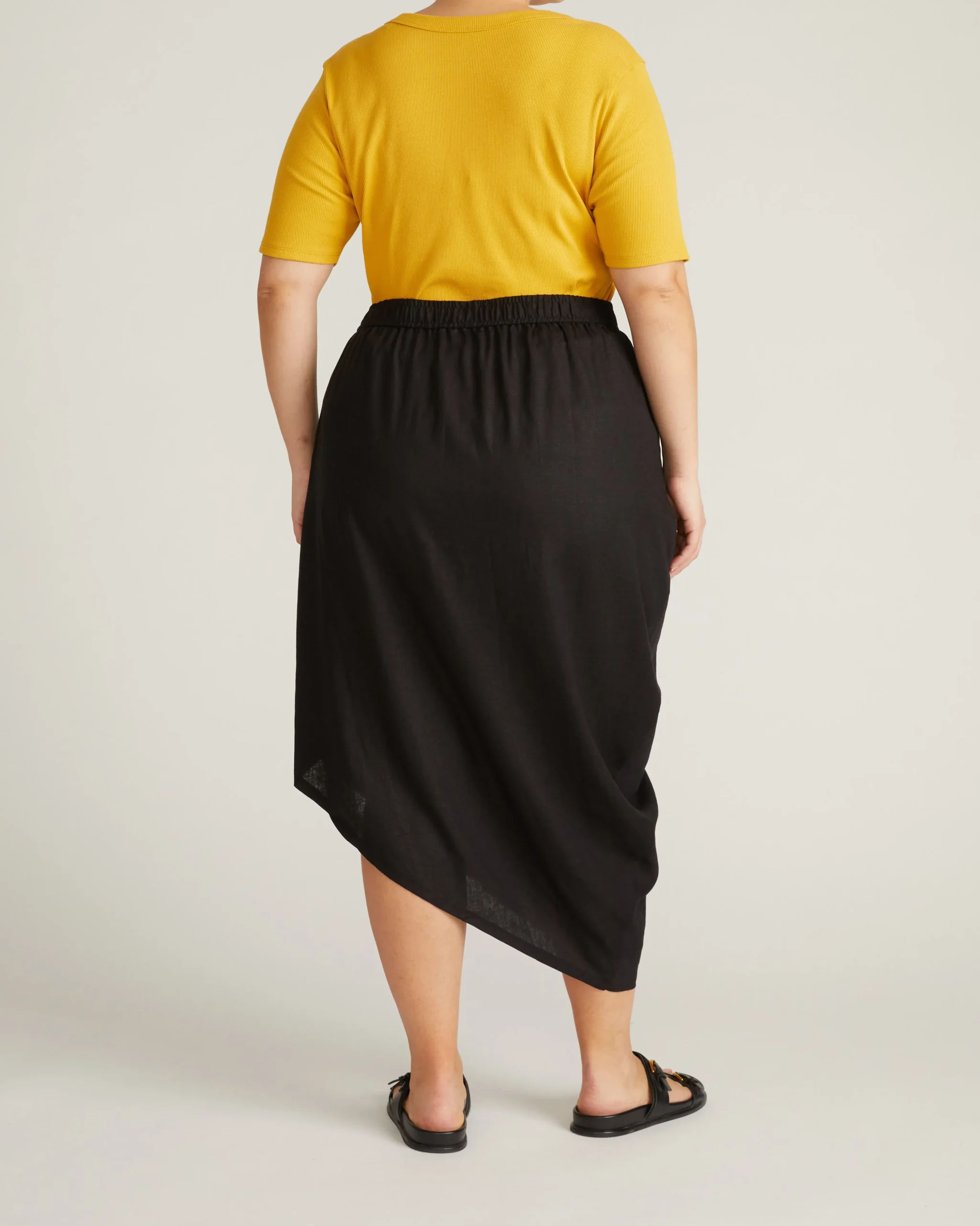 Classic V-Neck Ribbed Tee Goldenrod