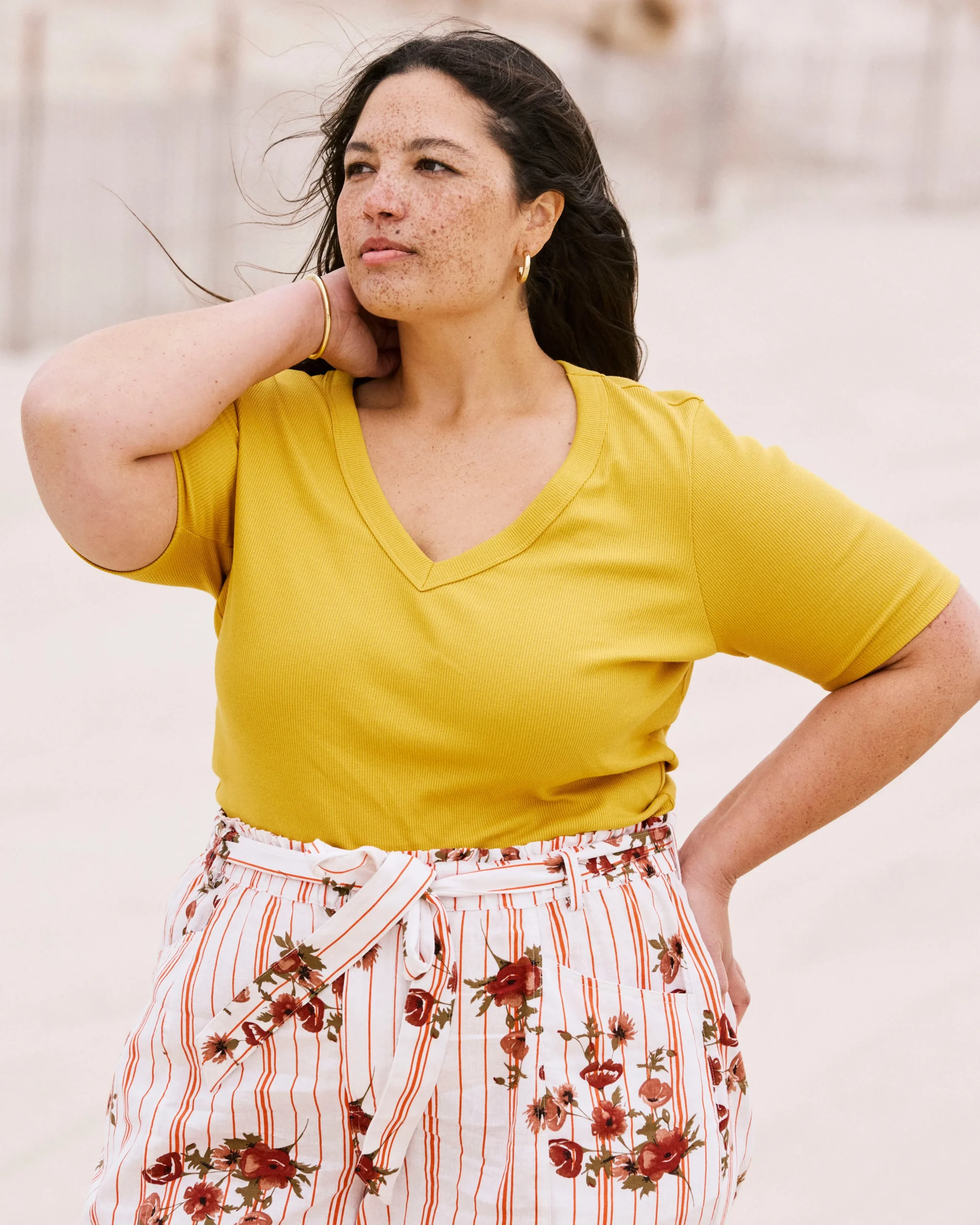 Classic V-Neck Ribbed Tee Goldenrod