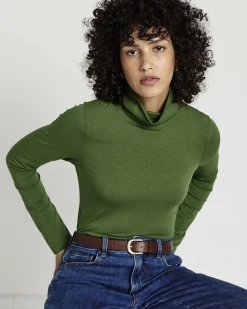 Close Fit Turtleneck Garden Green