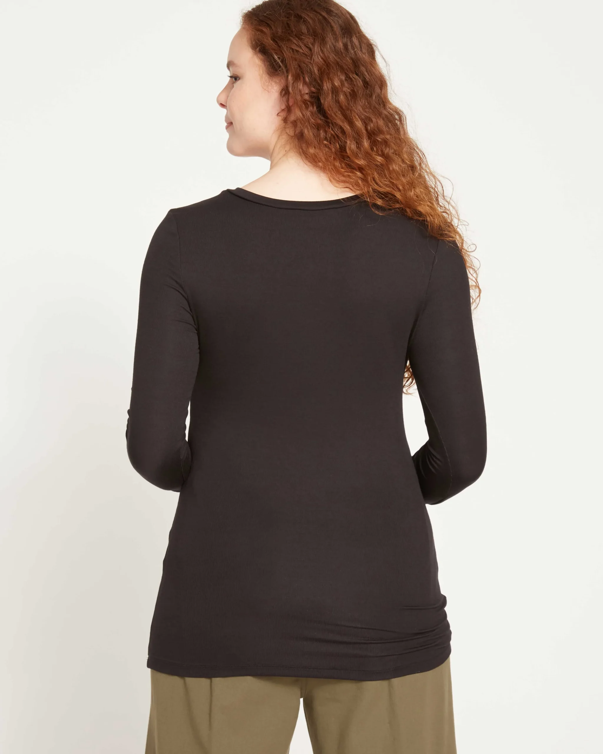 Cloud Rib Long Sleeve V-Neck Tee Black