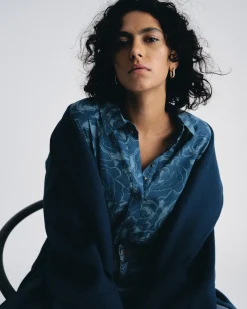 Cooling Stretch Cupro Oversized Artist Shirt Rose Print in Deep Teal