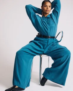 Cooling Stretch Cupro Oversized Artist Shirt Blue Beetle