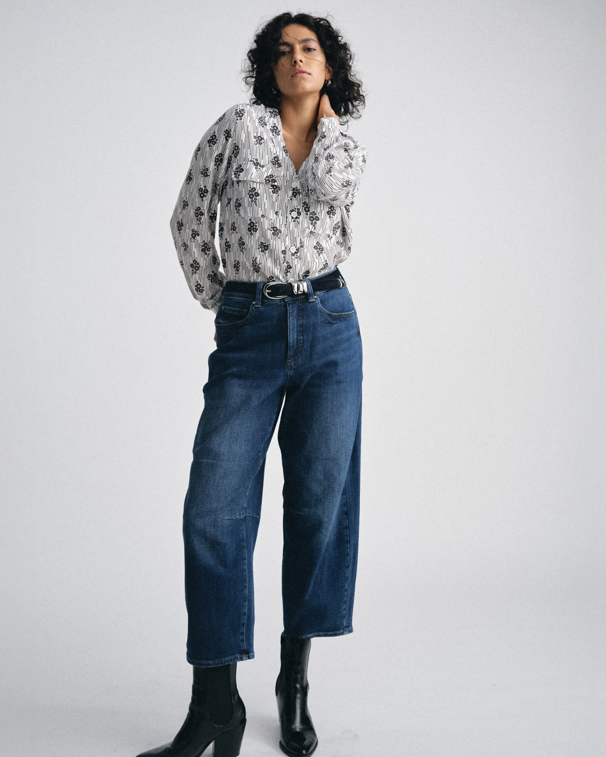 Dakota Cropped Barrel Leg Jeans Naval Blue Wash