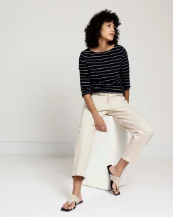 Dakota Twisted Leg Jeans Ecru