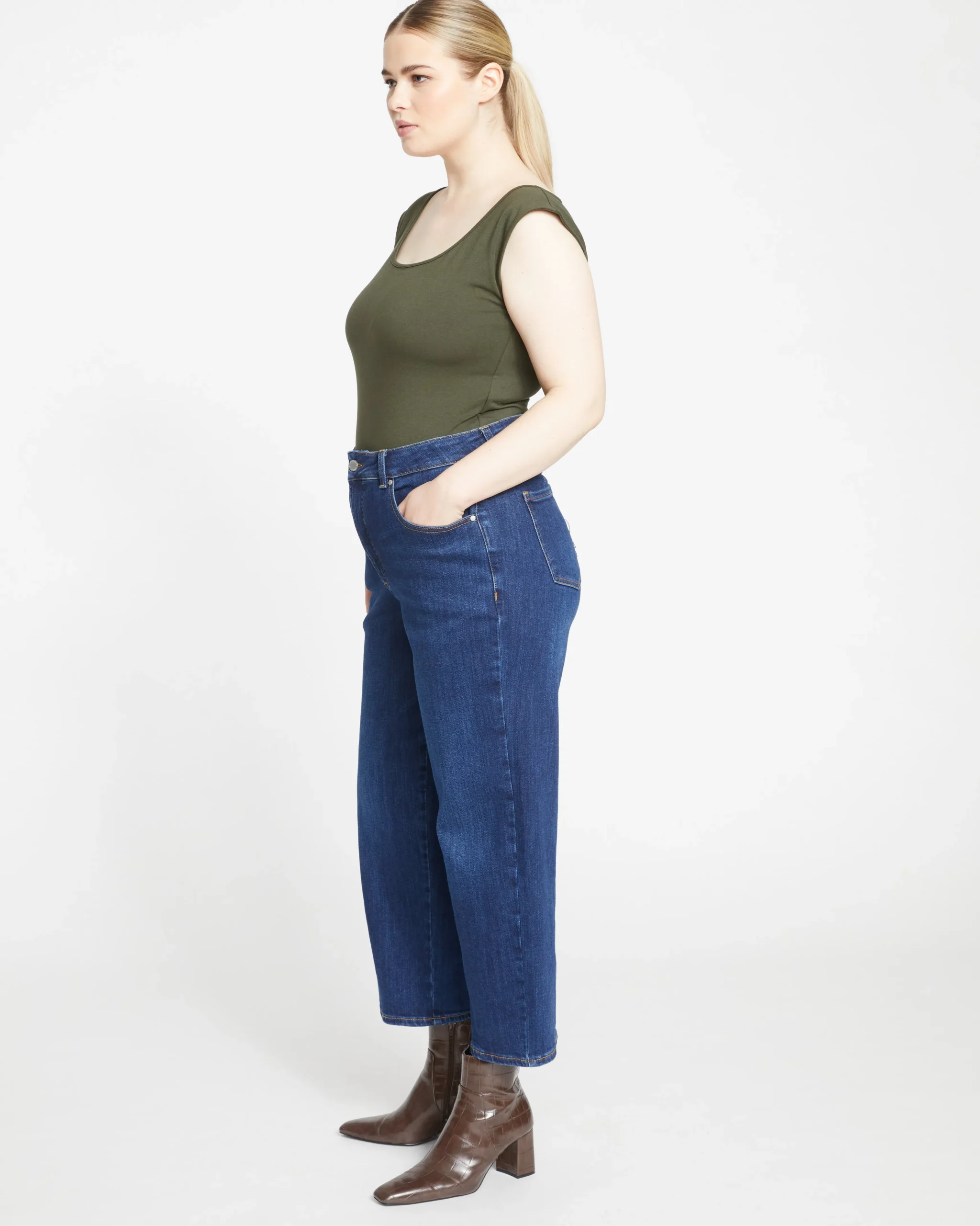 Donna High Rise Curve Straight Leg Jeans 27 Inch Stonewash Indigo