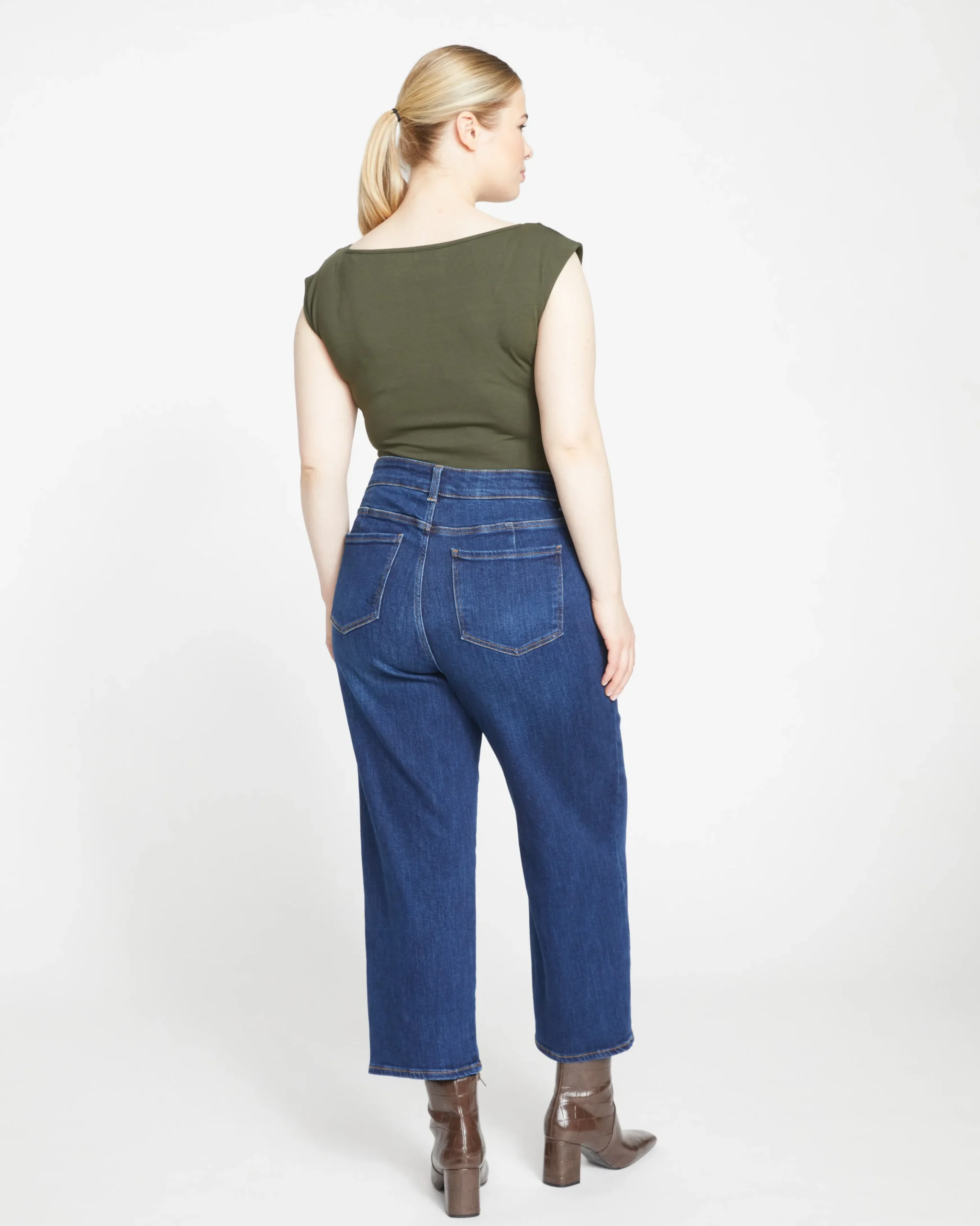 Donna High Rise Curve Straight Leg Jeans 27 Inch Stonewash Indigo