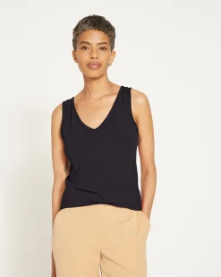 Double V Tank Black