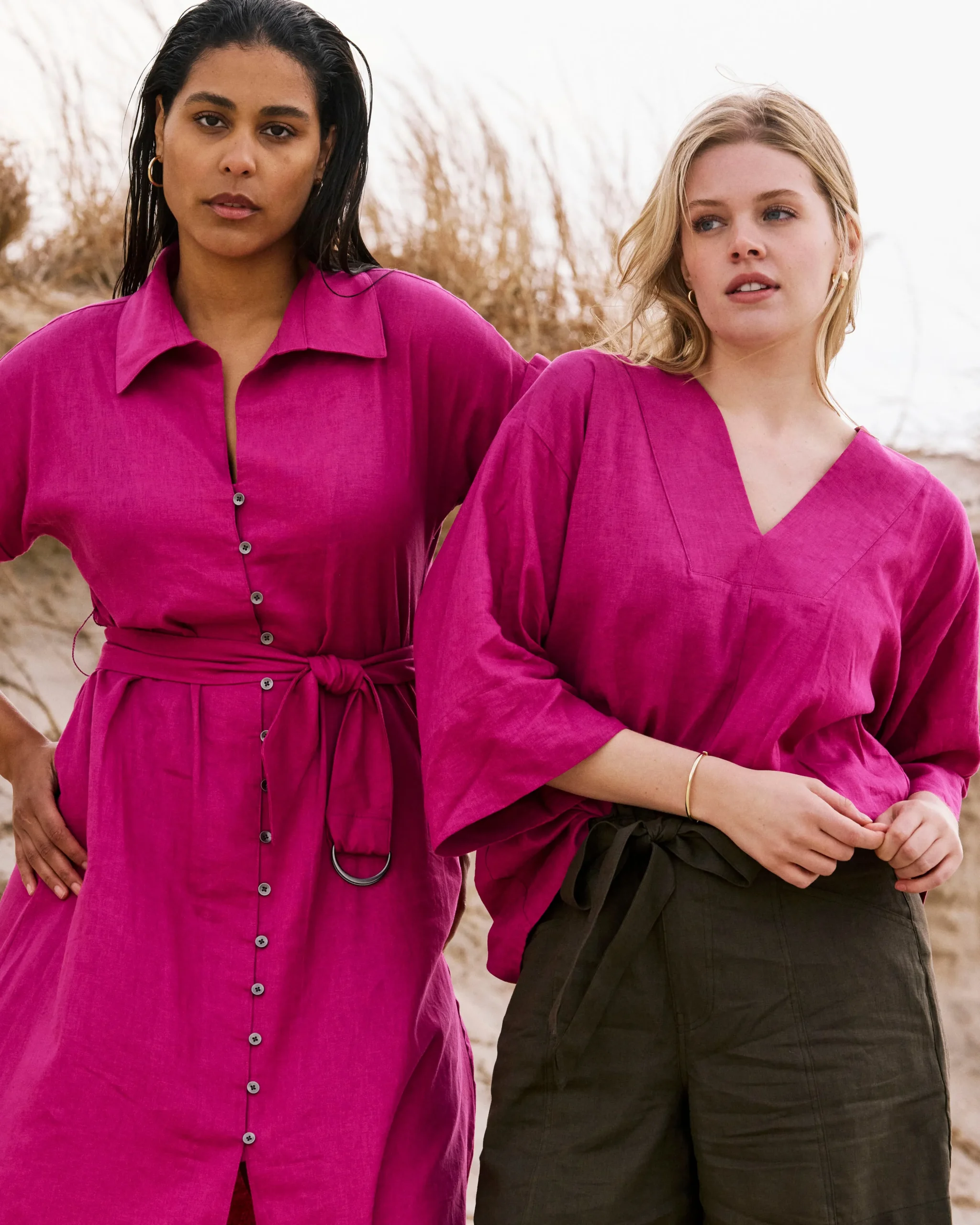 Elio V-Neck Linen Blend Top Hyper Pink