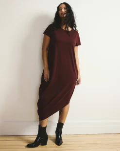 Iconic Geneva Dress Black Cherry