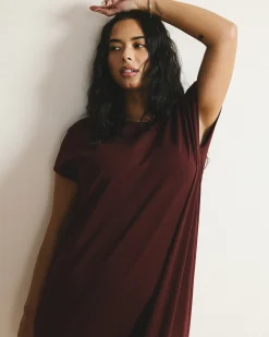Iconic Geneva Dress Black Cherry