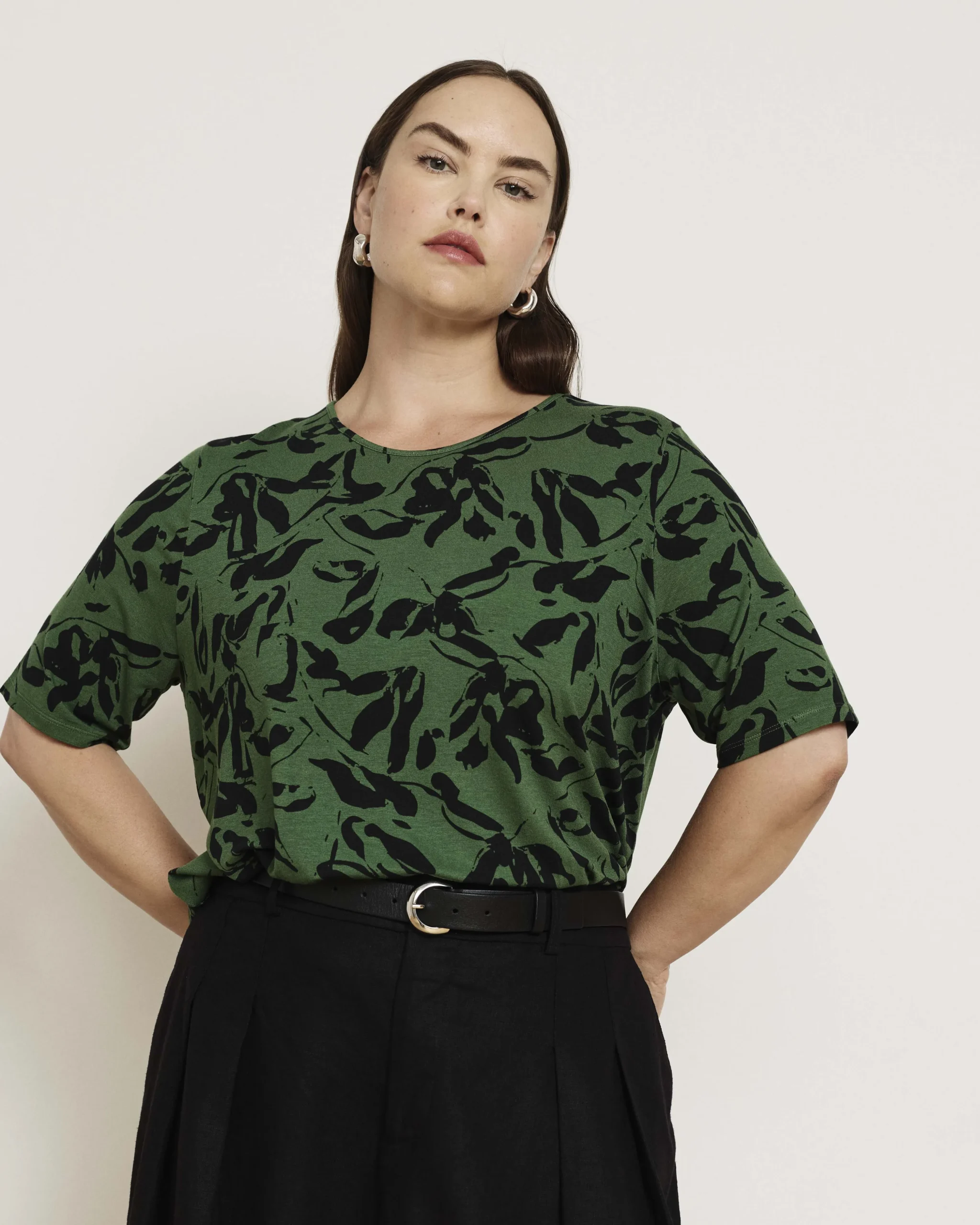 Lily Liquid Jersey Crew Neck Stovepipe Tee Green Sgraffito Print