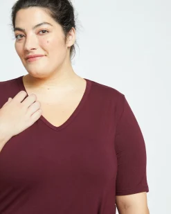 Lily Liquid Jersey V-Neck Stovepipe Tee Black Cherry