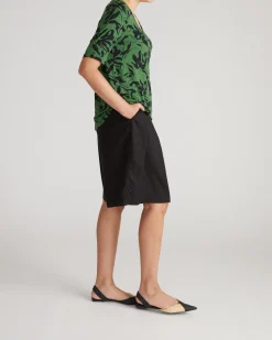 Lily Liquid Jersey V-Neck Stovepipe Tee Green Sgraffito Print