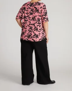 Lily Liquid Jersey V-Neck Stovepipe Tee Pink Sgraffito Print