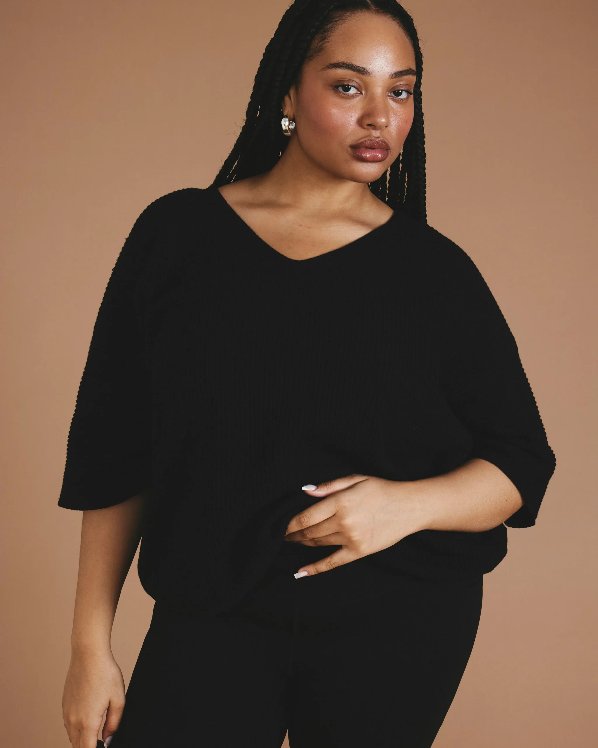 Lotus Sweater Black