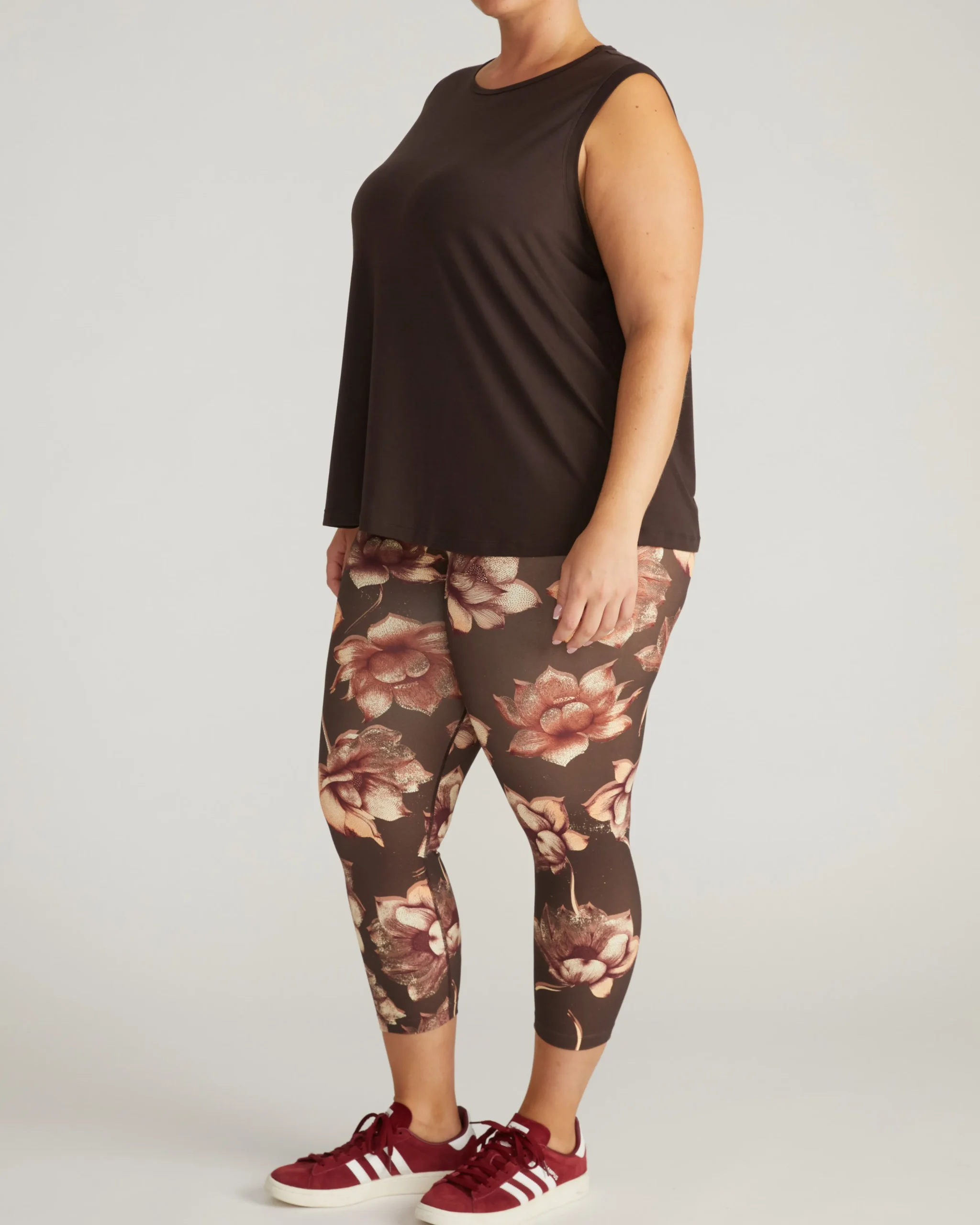 Mia Movement Tank Deep Brown