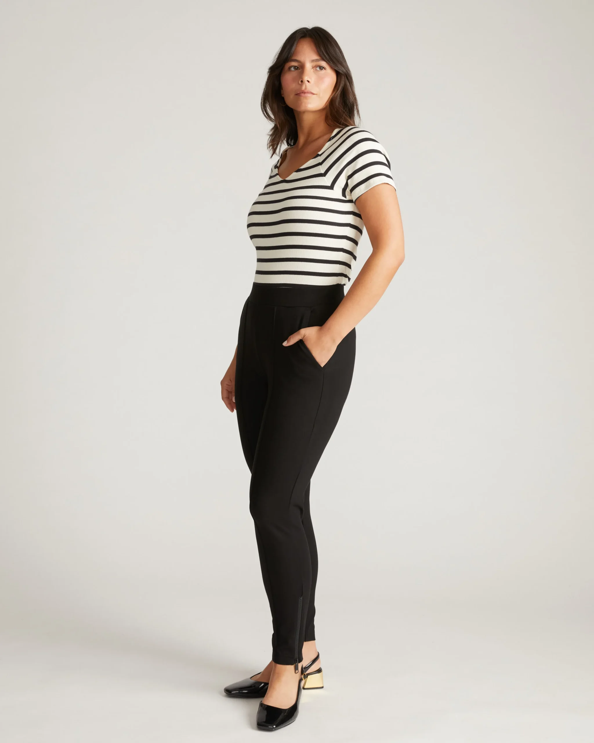Moro Pintuck Pocket Ponte Pants Black