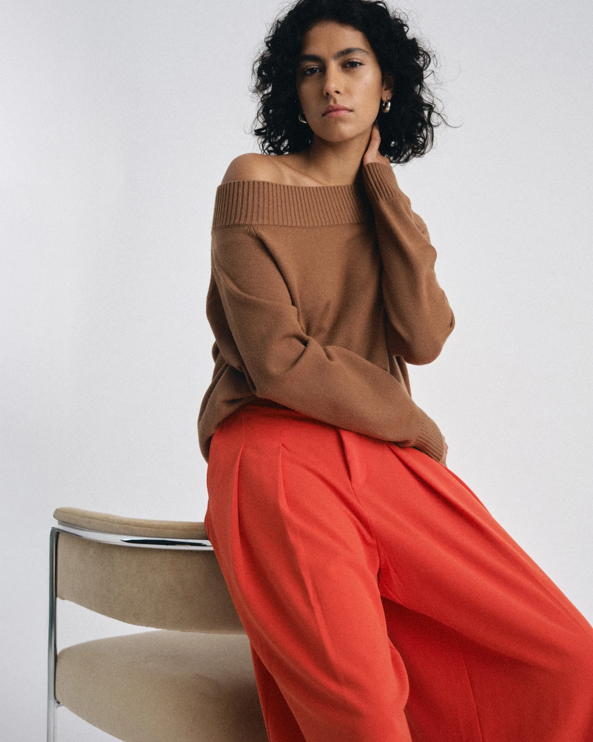 Noomi Cold Shoulder Sweater Classic Camel