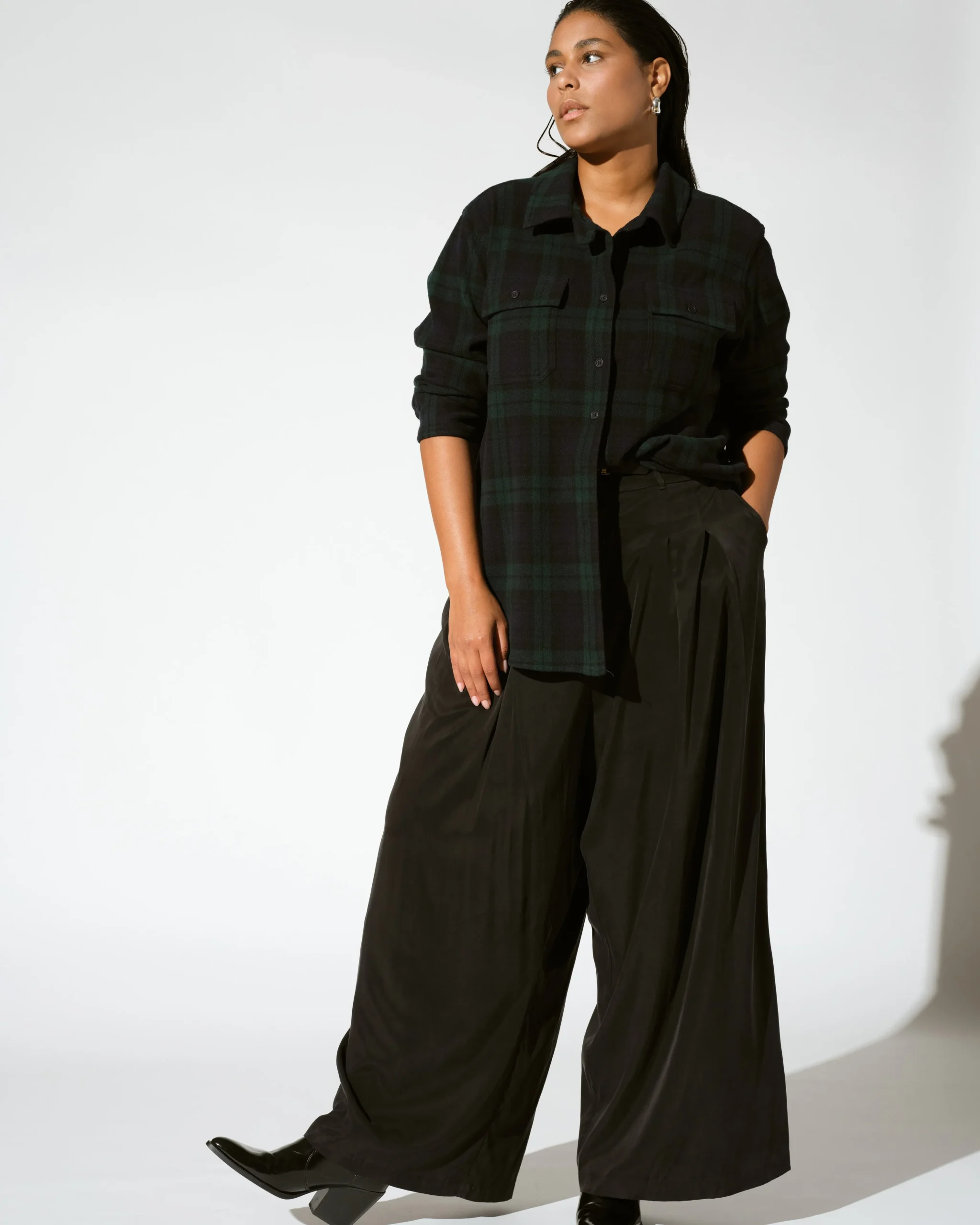 Palais Cooling Cupro Wide Leg Pant Black