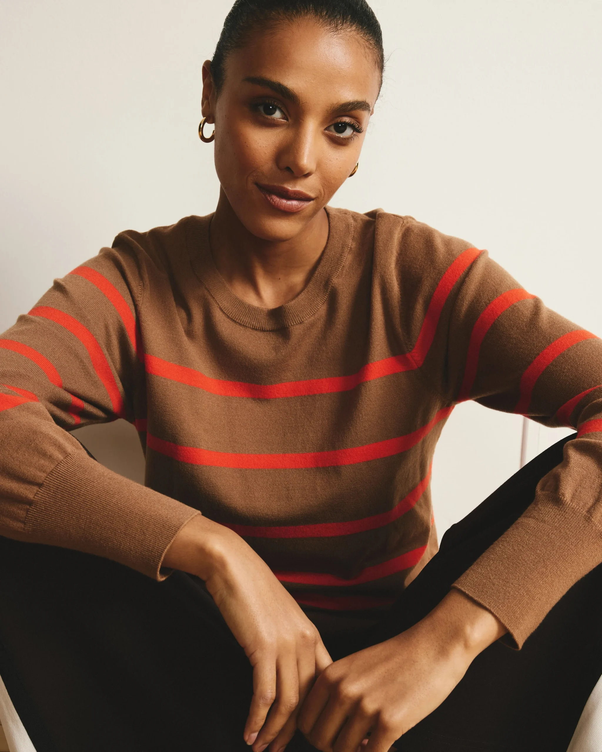 Savvy Fine Knit Crew Sweater Classic Camel/Poppy Stripe