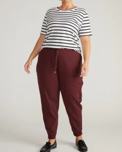 Selma French Terry Jogger Black Cherry