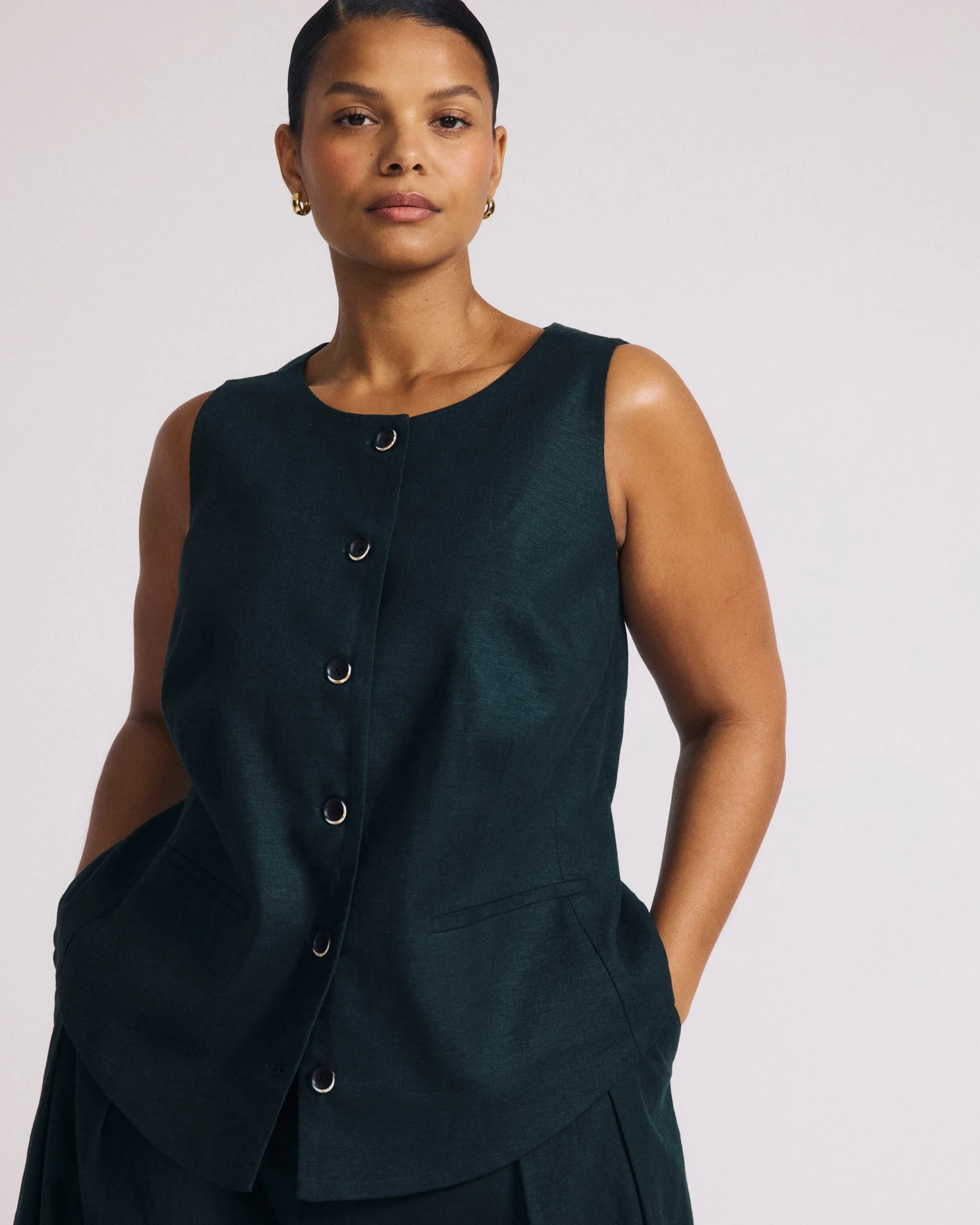 Tamsin Stretch Linen Blend Vest Forest Green