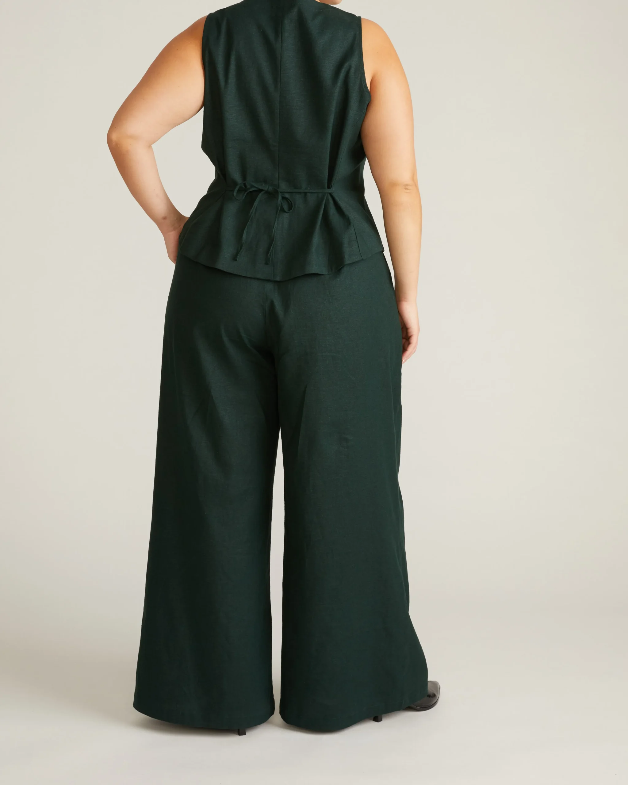 Tamsin Stretch Linen Blend Vest Forest Green
