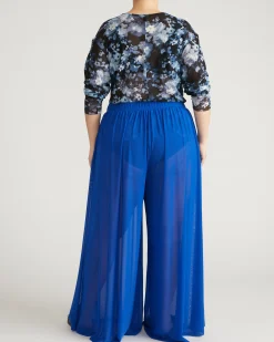 Thames Fog Top Tumbling Bouquet Print