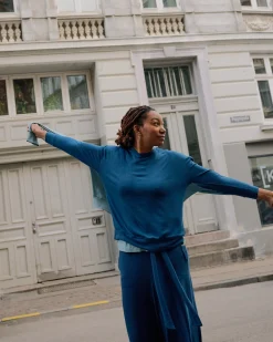 TravelKnit Sweatshirt Blue Teal